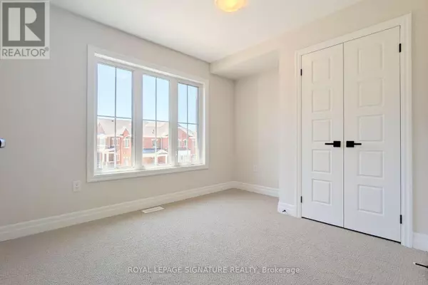 Milton (bw Bowes), ON L9T6H8,1225 MANITOU WAY