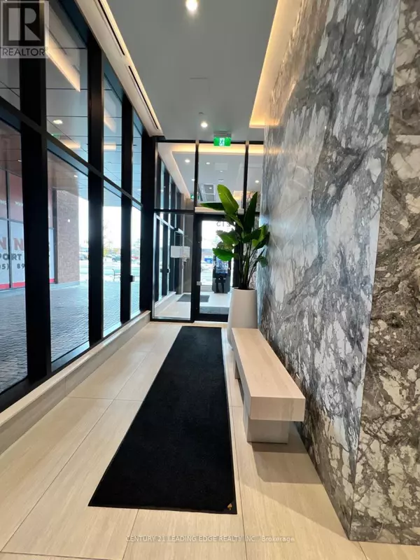 Mississauga (port Credit), ON L5H0A7,215 Lakeshore RD West #331