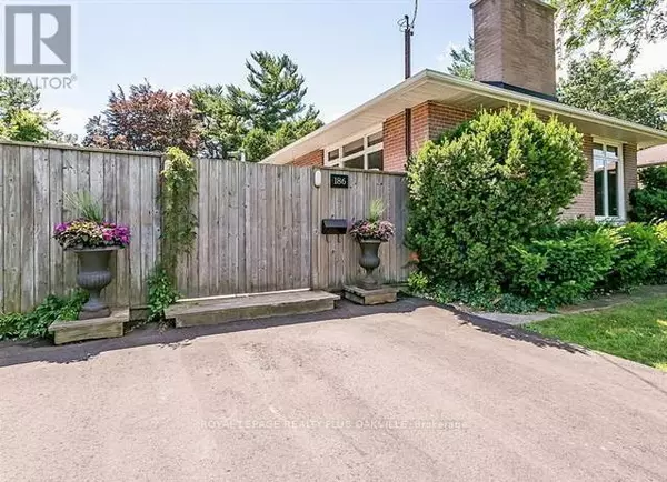 Oakville (sw Southwest), ON L6L4P7,186 TWEEDSDALE CRESCENT