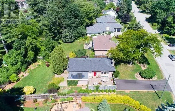 Oakville (sw Southwest), ON L6L4P7,186 TWEEDSDALE CRESCENT