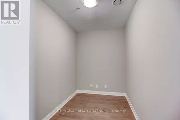 Milton (fo Ford), ON L9E1K7,1105 Leger WAY #422