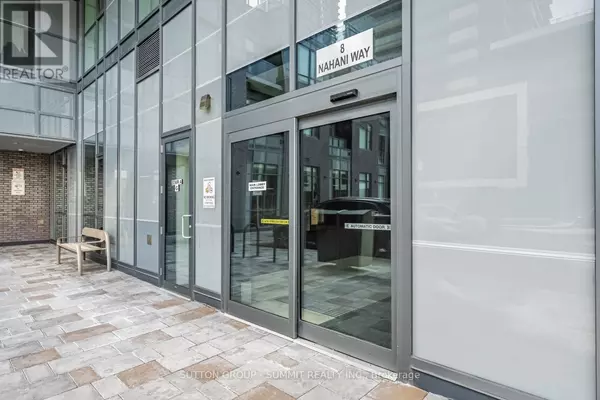 Mississauga (hurontario), ON L4Z0C6,8 Nahani WAY East #3418