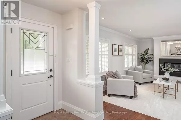 Oakville (mo Morrison), ON L6J2V8,1071 MELVIN AVENUE