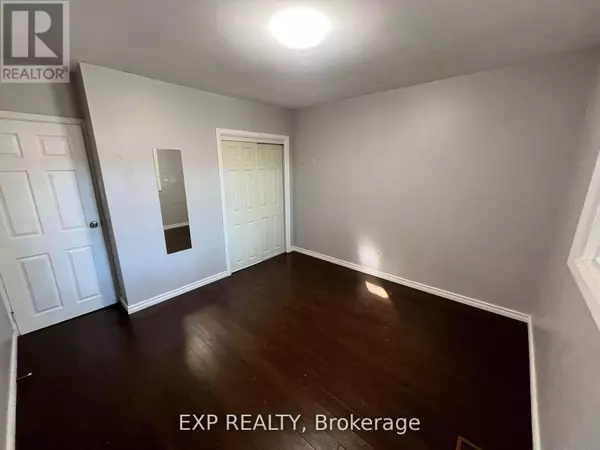 Toronto (york University Heights), ON M3J1C2,39 Frankton CRES #Lower