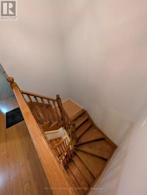 Brampton (sandringham-wellington), ON L6R2L1,65 MOUNT RANIER CRESCENT