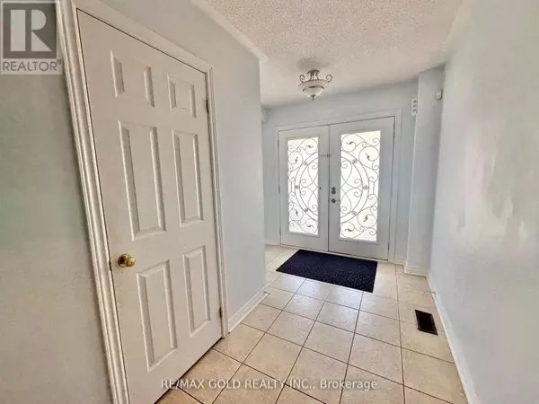 Milton (cl Clarke), ON L9T0Y7,1413 COSTIGAN ROAD