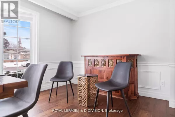 Burlington (shoreacres), ON L7L4Z9,4226 LONGMOOR DRIVE