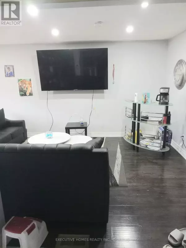 Brampton (madoc), ON L6V3C9,105 Hansen RD #88