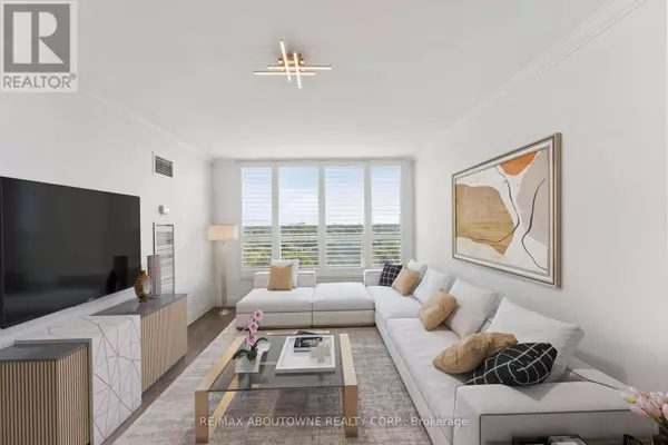 Mississauga (clarkson), ON L5J4R3,1110 Walden CIR #903