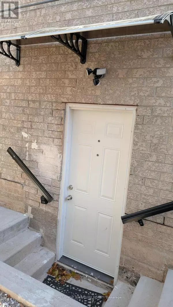 Mississauga (central Erin Mills), ON L5M6E1,2304 Bankside DR #Bsmt