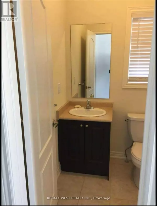 Oakville (jm Joshua Meadows), ON L6H0S4,3052 MAX KHAN BOULEVARD