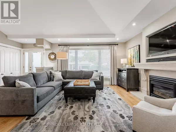 Mississauga (clarkson), ON L5J1N4,1885 HINDHEAD ROAD