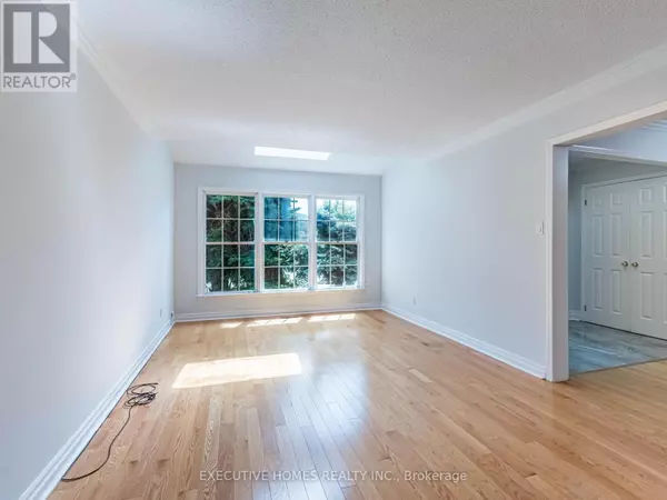 Mississauga (erin Mills), ON L5L3N8,1876 ROY IVOR CRESCENT