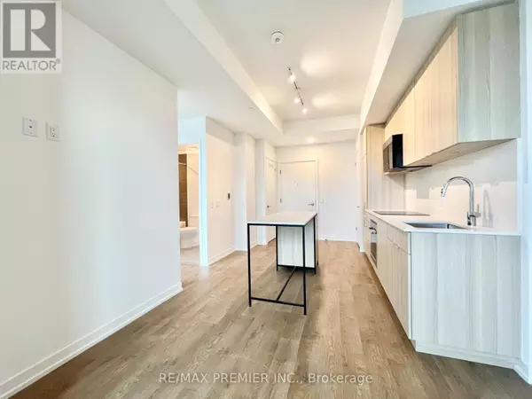 Mississauga (port Credit), ON L5H0B2,251 Masonry WAY #810