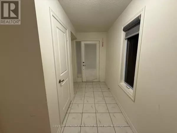 Brampton (northwest Brampton), ON L7A4W5,99 Stewardship RD East #Upper