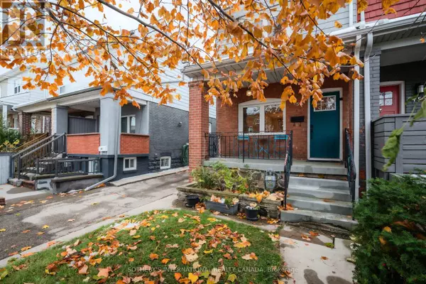 Toronto (weston-pellam Park), ON M6N3H7,157 BLACKTHORN AVENUE