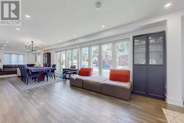 Toronto (islington-city Centre West), ON M9B4J9,MAIN & 2ND FLOOR - 4 MARTIN GROVE ROAD