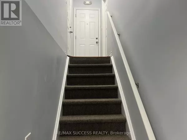 Brampton (brampton West), ON L6Y0M4,65 Olivia Marie RD #Basement