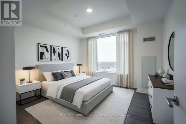 Mississauga (central Erin Mills), ON L5M2V8,2495 Eglinton AVE #2211