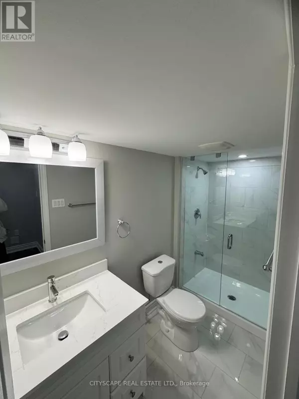 Brampton (bram West), ON L6Y2Z3,1 STONECROP ROAD