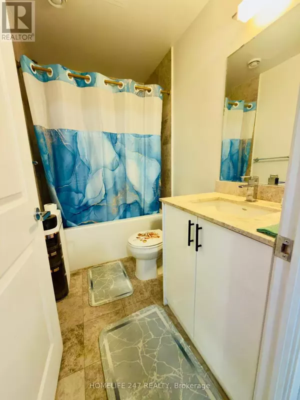 Toronto (mimico), ON M8V0C5,59 Annie Craig DR #609