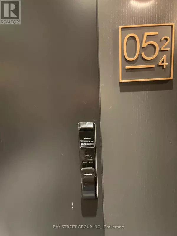 Oakville (jm Joshua Meadows), ON L6H7W6,3200 william coltson AVE #524