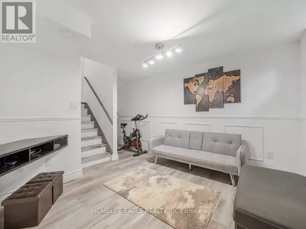 Mississauga (malton), ON L4T2S7,7255 Dooley DR #16