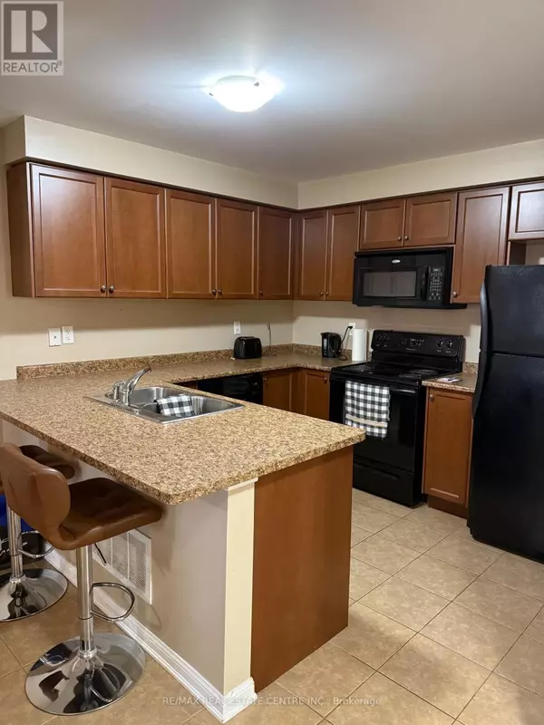 Milton (ha Harrison), ON L9T0Y5,595 SPEYER CIRCLE