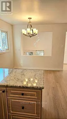 Mississauga (meadowvale), ON L5N1P3,2529 TRONDHEIM CRESCENT