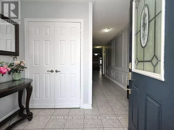 Milton (cl Clarke), ON L9T6T4,1162 TUPPER DRIVE