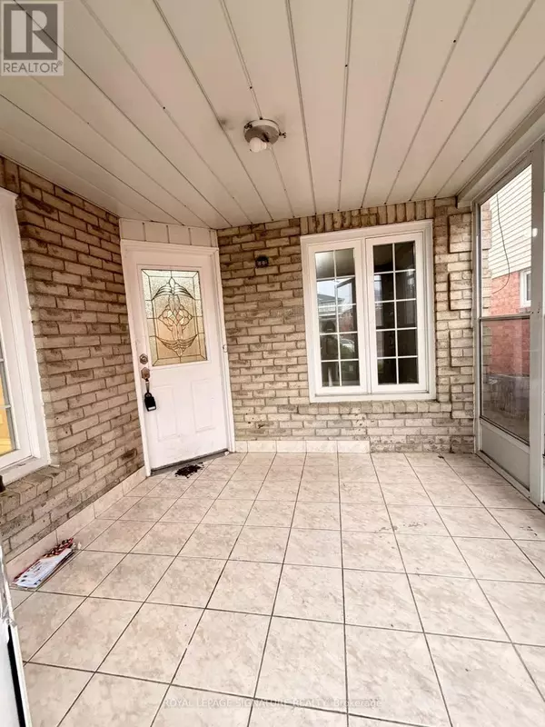 Brampton (fletcher's Creek South), ON L6Y3Z1,64 Woodside CT #Upper