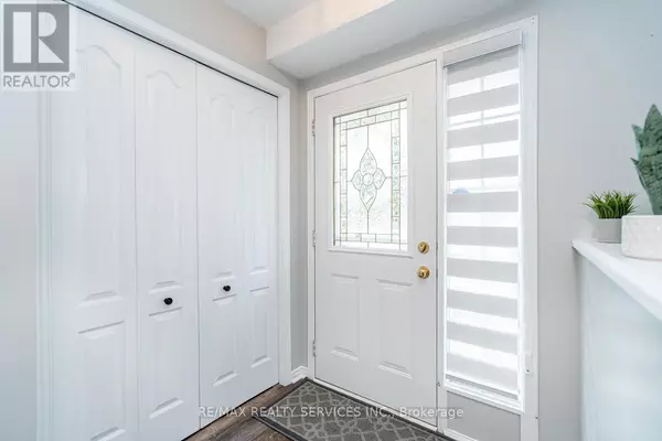 Orangeville, ON L9W5H6,73 MONTGOMERY BOULEVARD