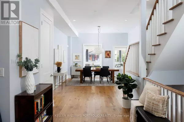 Toronto (junction Area), ON M6P2Z8,265 EVELYN AVENUE