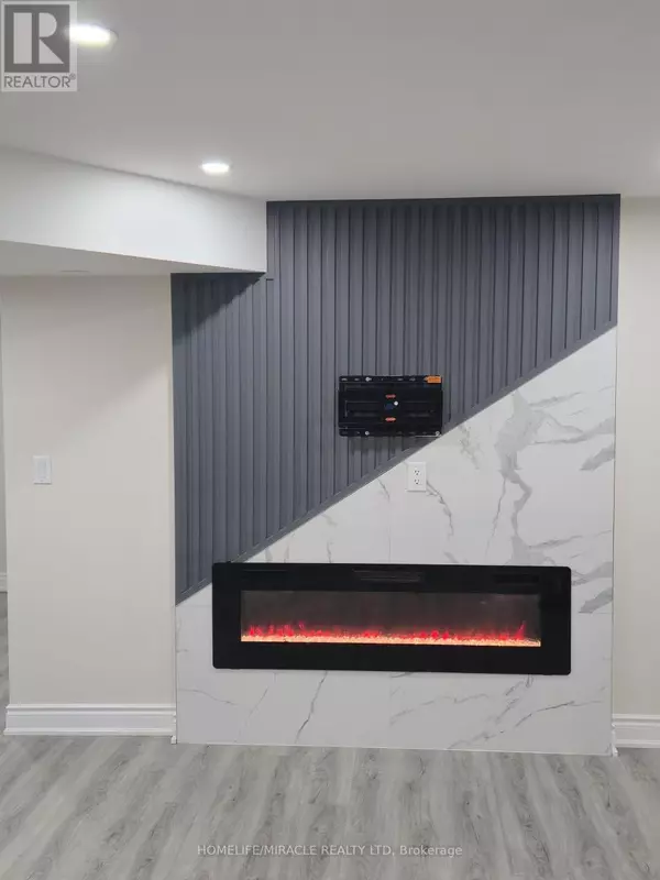 Brampton (northwest Brampton), ON L7A4Z4,BASEMENT APARTMENT - 23 ELVERTON CRESCENT