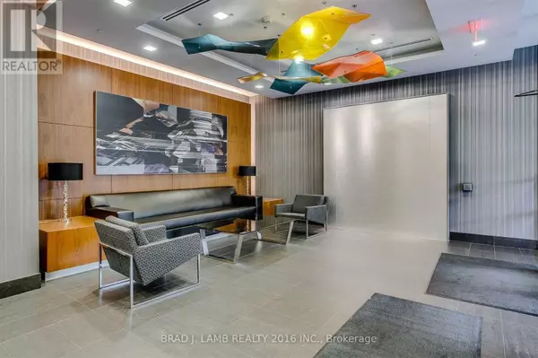 Toronto (islington-city Centre West), ON M8Z0C3,8 Fieldway RD #214