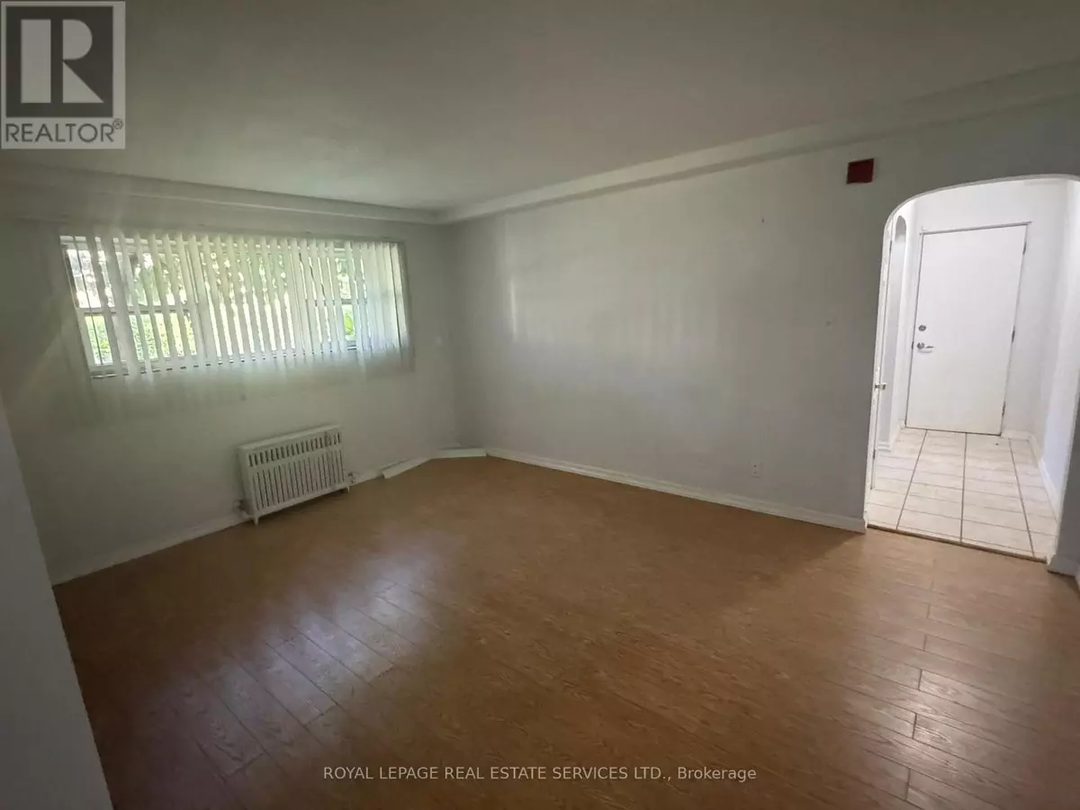 Toronto (long Branch), ON M8W3J1,55A Long Branch AVE #101