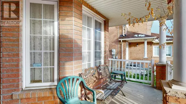 Brampton (fletcher's West), ON L6Y5E1,119 Letty AVE #Upper