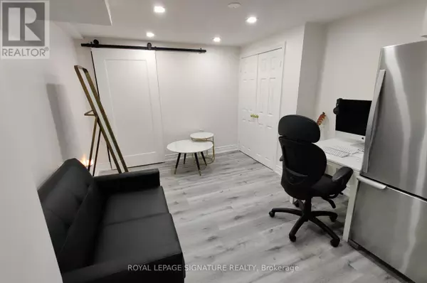 Burlington (brant Hills), ON L7P3S7,2329 Greenbank TRL #Bsmt