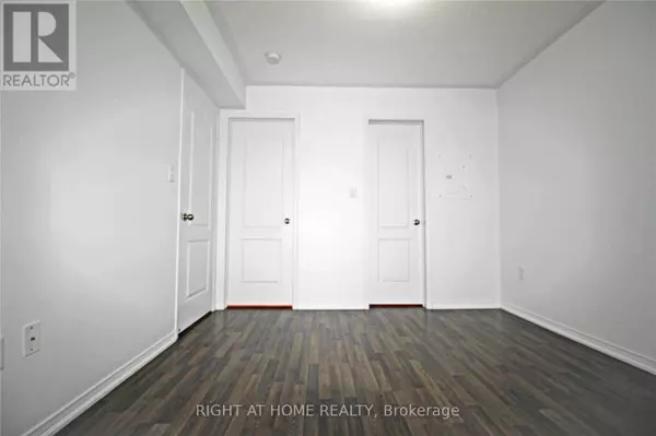 Oakville (ro River Oaks), ON L6H0K1,2492 Post RD #21