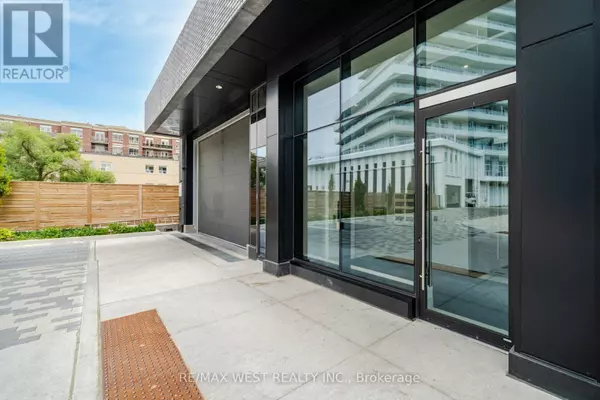 Toronto (islington-city Centre West), ON M8X1Y6,4208 Dundas ST West #717