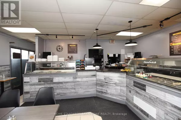 Toronto (york University Heights), ON M3J2R8,4069 CHESSWOOD DRIVE