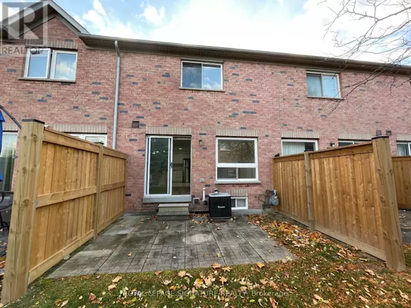 Mississauga (central Erin Mills), ON L5M6J3,2900 Rio CT #3