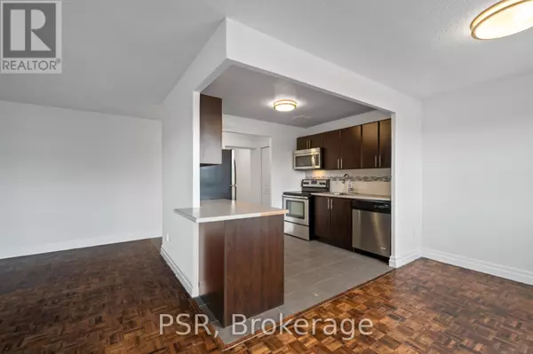 Oakville (br Bronte), ON L6L1C3,2300 Marine DR #304