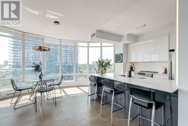 Toronto (high Park-swansea), ON M6S5A2,15 Windermere AVE #1210