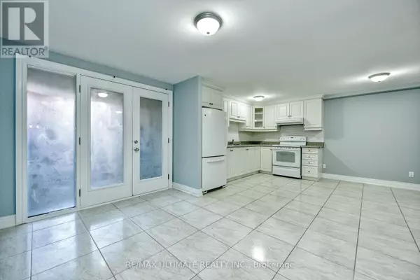 Toronto (dovercourt-wallace Emerson-junction), ON M6G3V1,846 Ossignton AVE #Basement