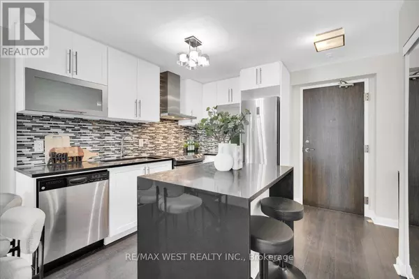 Toronto (islington-city Centre West), ON M9A0A1,1 Michael Power PL #1011