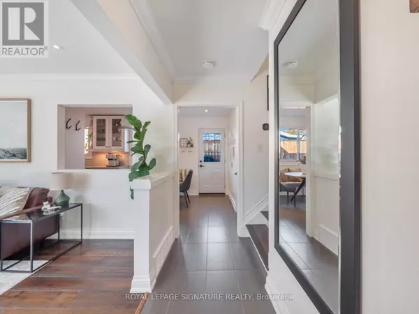 Burlington (appleby), ON L7L4P6,283 HAMPTON HEATH ROAD