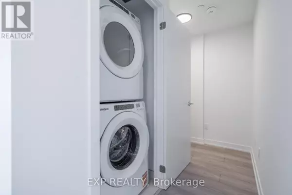 Toronto (islington-city Centre West), ON M8Z6C7,1007 The Queensway #508