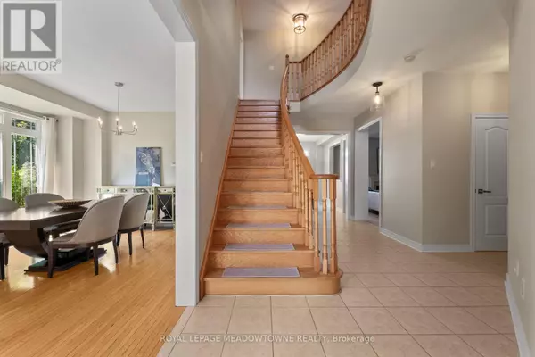 Brampton (bram West), ON L6Y5L2,9 BLACK BEAR TRAIL