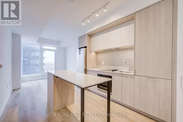 Mississauga (city Centre), ON L5B0P6,395 Square One DR #2111